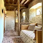 Du Petit Manoir Au Chateau D'hemevez