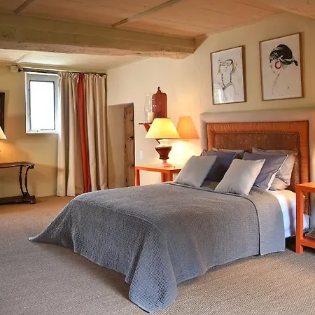 Du Petit Manoir Au Chateau D'hemevez *