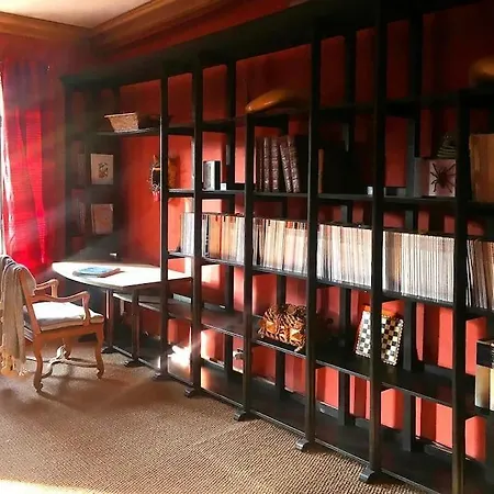 Prázdninový dům Du Petit Manoir Au Chateau D'hemevez