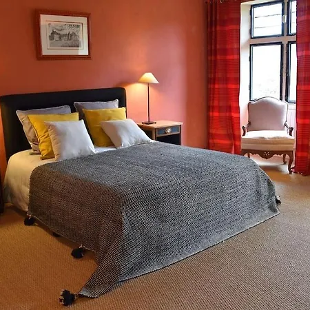 Du Petit Manoir Au Chateau D'hemevez Feriehus