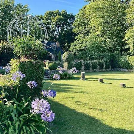 Prázdninový dům Du Petit Manoir Au Chateau D'hemevez
