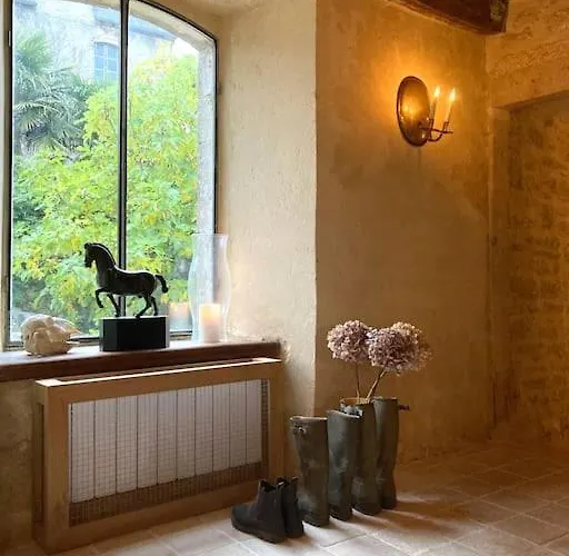 Du Petit Manoir Au Chateau D'hemevez Feriehus *